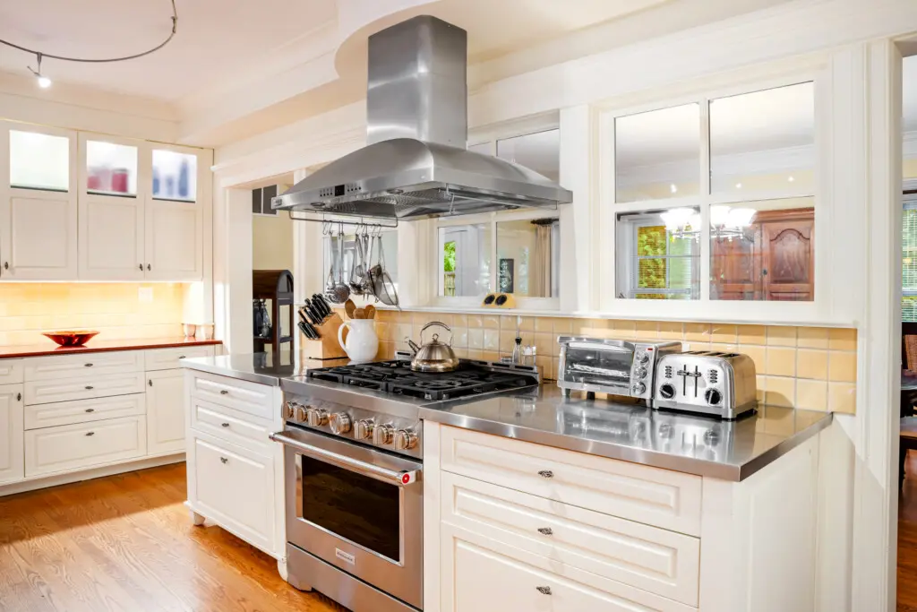8830 Old Courthouse Road Kitchen 4