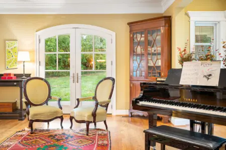 8830 Old Courthouse Road Piano Room 4