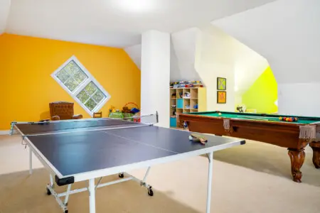 8830 Old Courthouse Road Recreation Room 8