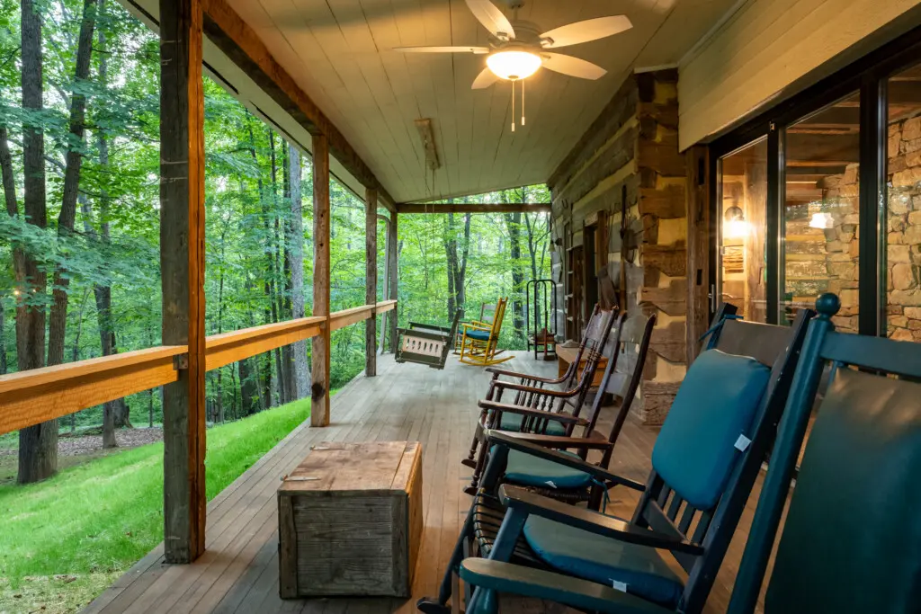 6950 Heards Mountain Road Back 14
