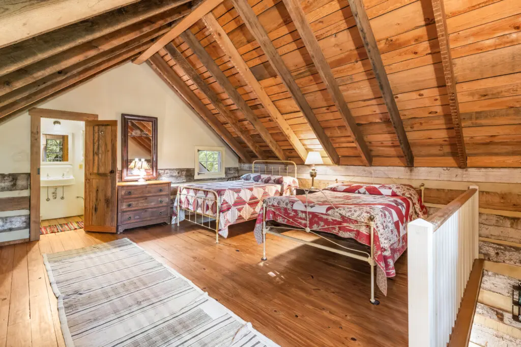 6950 Heards Mountain Road Bedroom #3 1