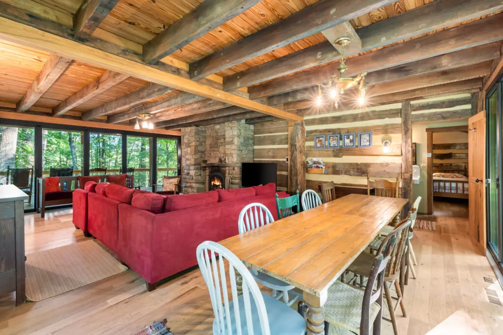 6950 Heards Mountain Road Dining Room 2