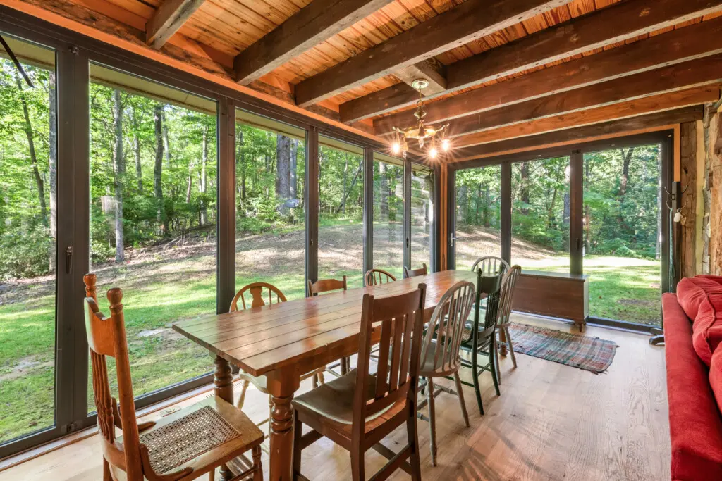 6950 Heards Mountain Road Dining Room 4