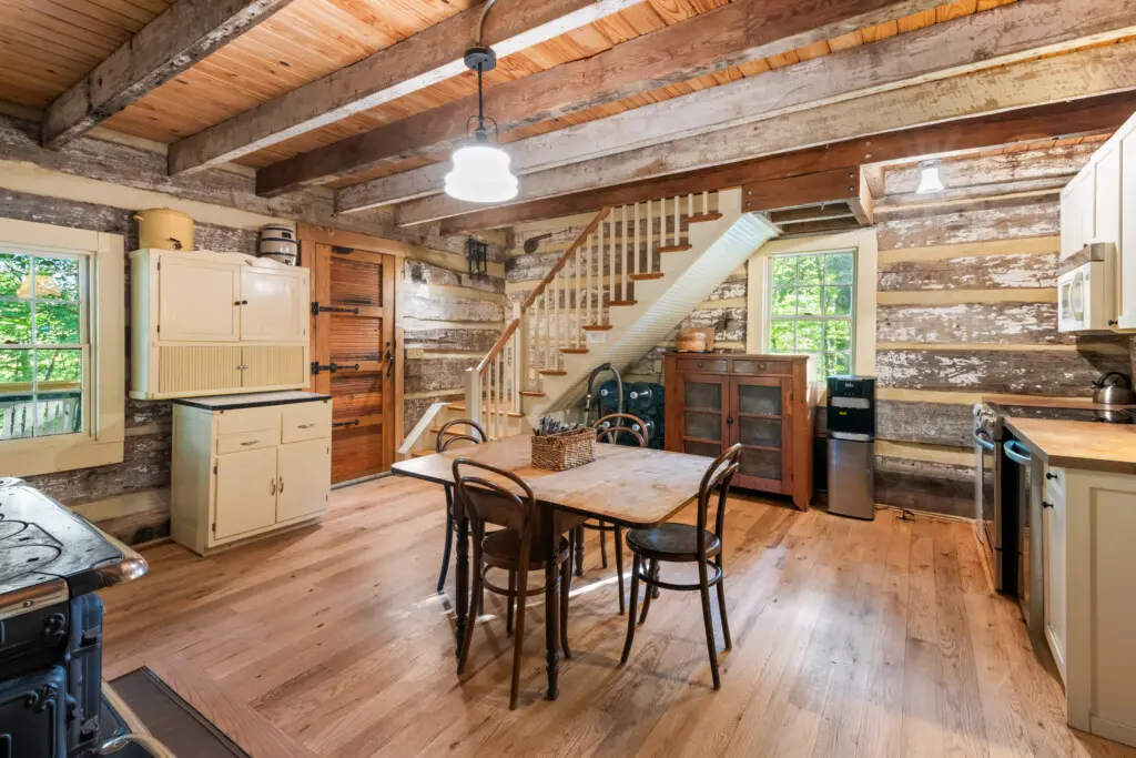 6950 Heards Mountain Road Kitchen 3