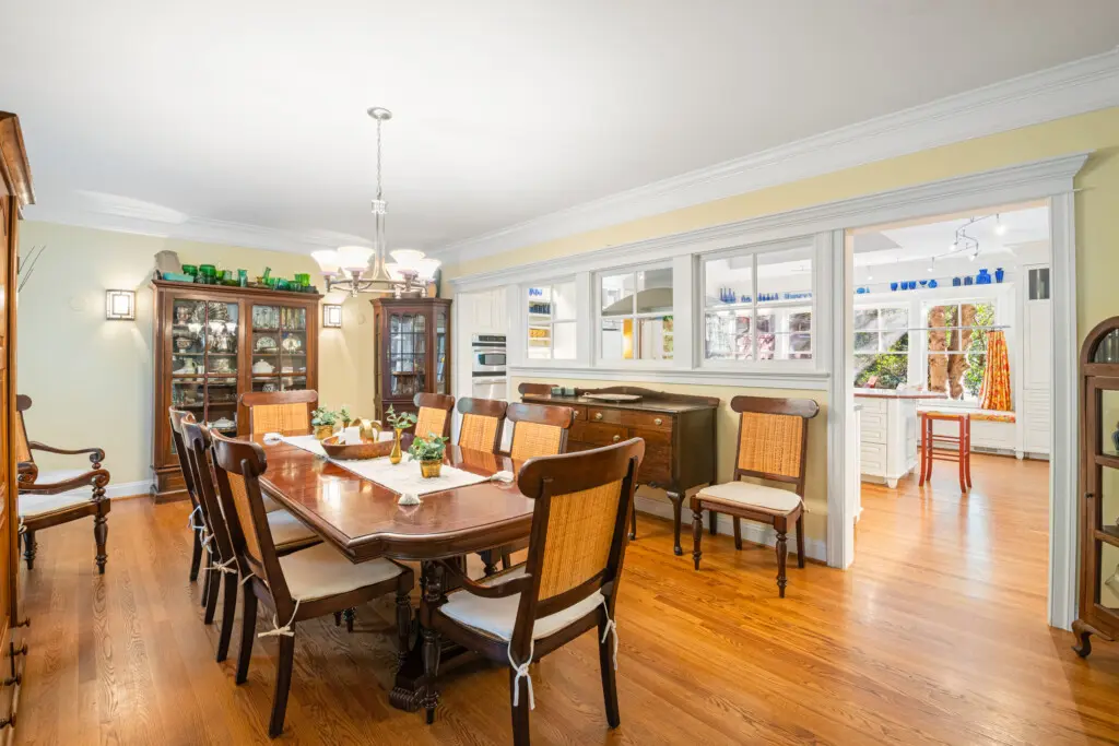 8830 Old Courthouse Road Dining Room
