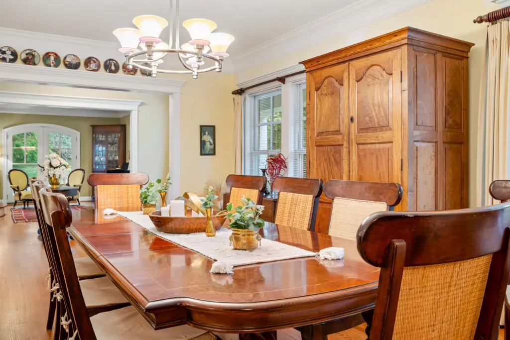 8830 Old Courthouse Road Dining Room 5