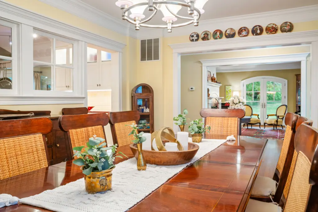 8830 Old Courthouse Road Dining Room 6