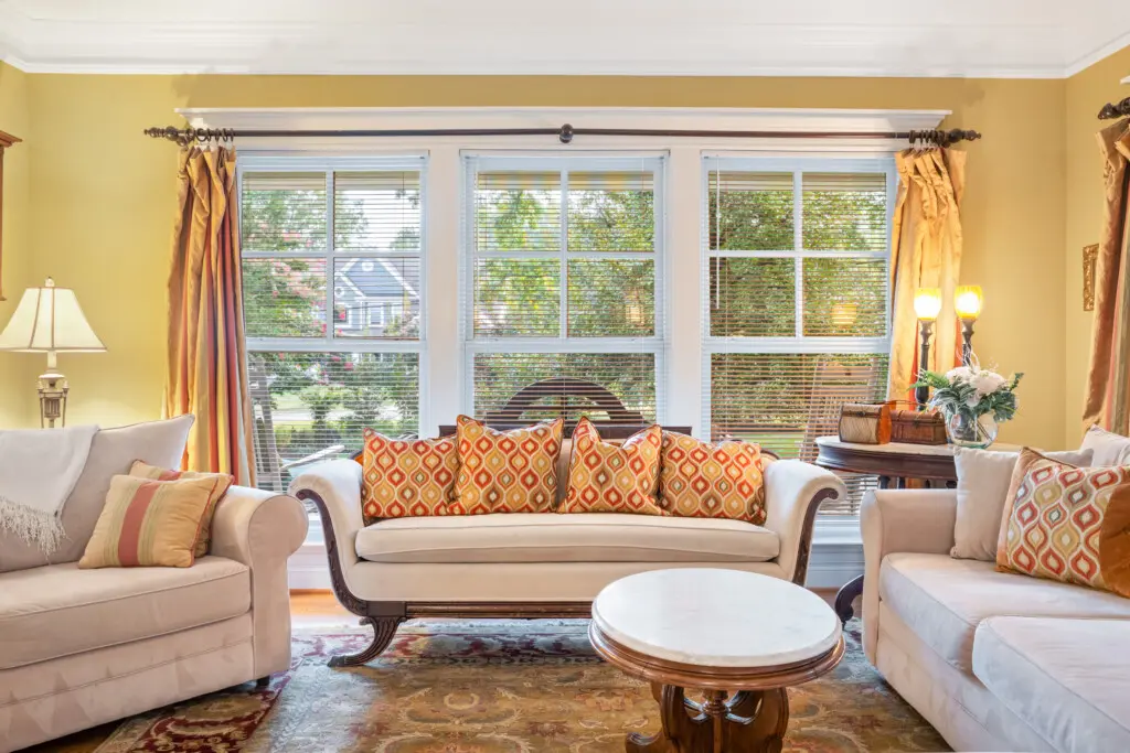 8830 Old Courthouse Road Living Room 5