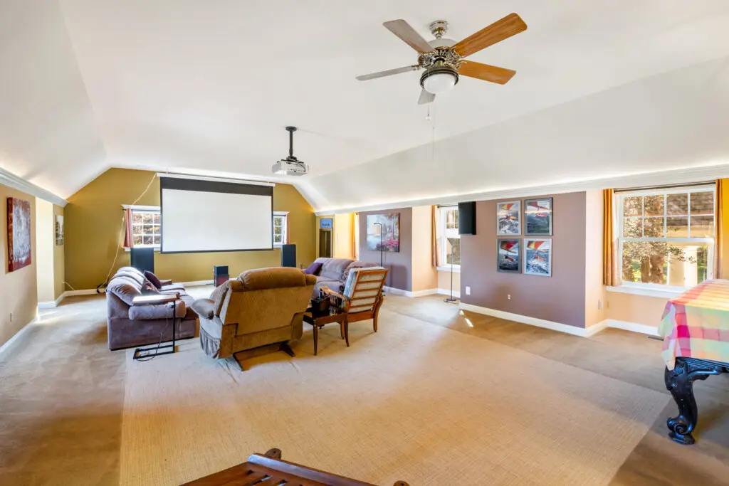 8830 Old Courthouse Road Media Room