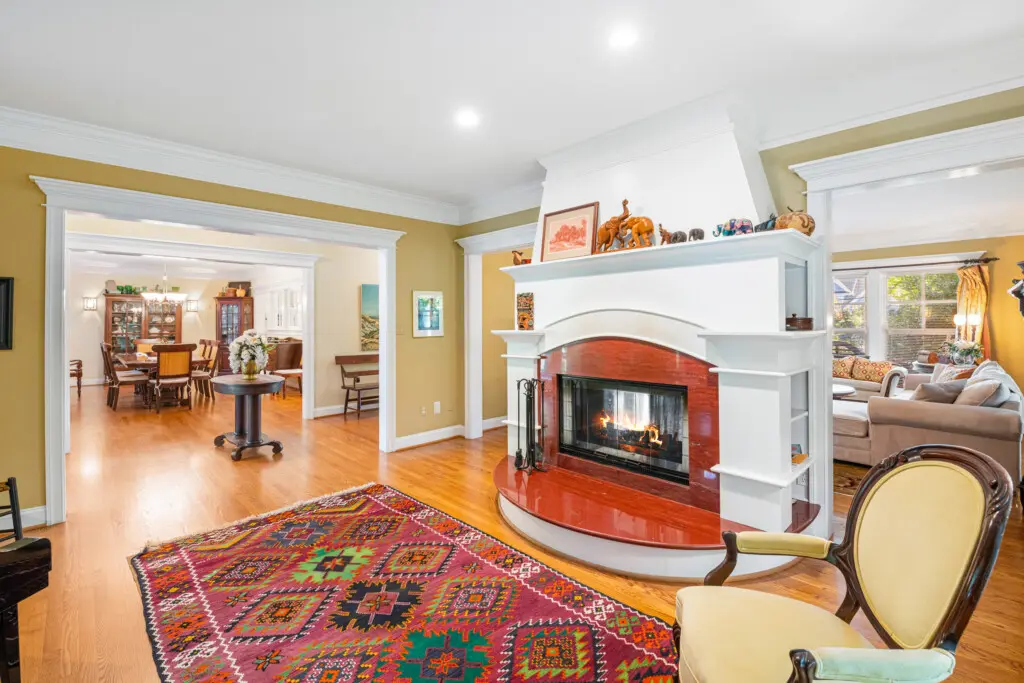 8830 Old Courthouse Road Piano Room 2
