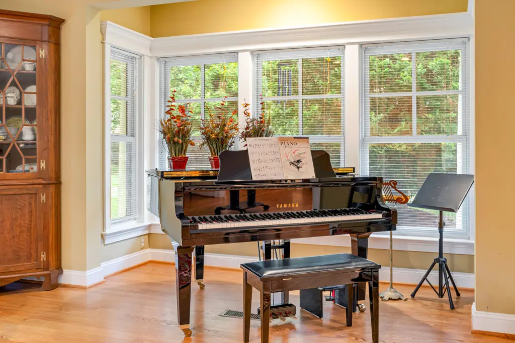 8830 Old Courthouse Road Piano Room 3