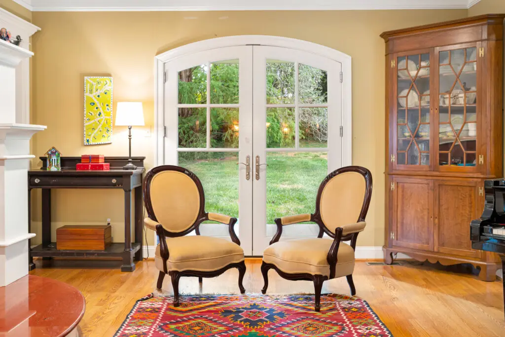8830 Old Courthouse Road Piano Room 5