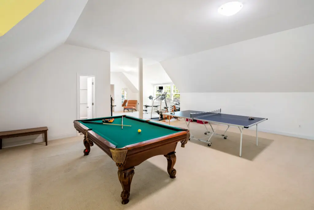 8830 Old Courthouse Road Recreation Room 2