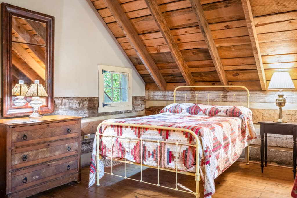 6950 Heards Mountain Road Bedroom #3 5