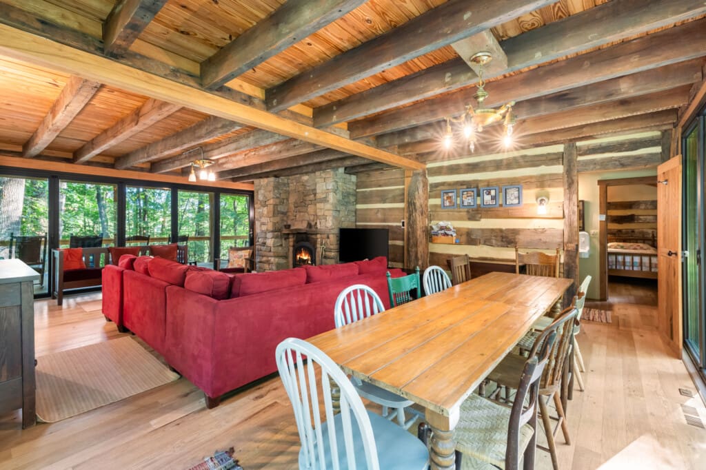 6950 Heards Mountain Road Dining Room 2