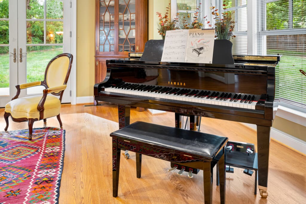 8830 Old Courthouse Road Piano Room 7