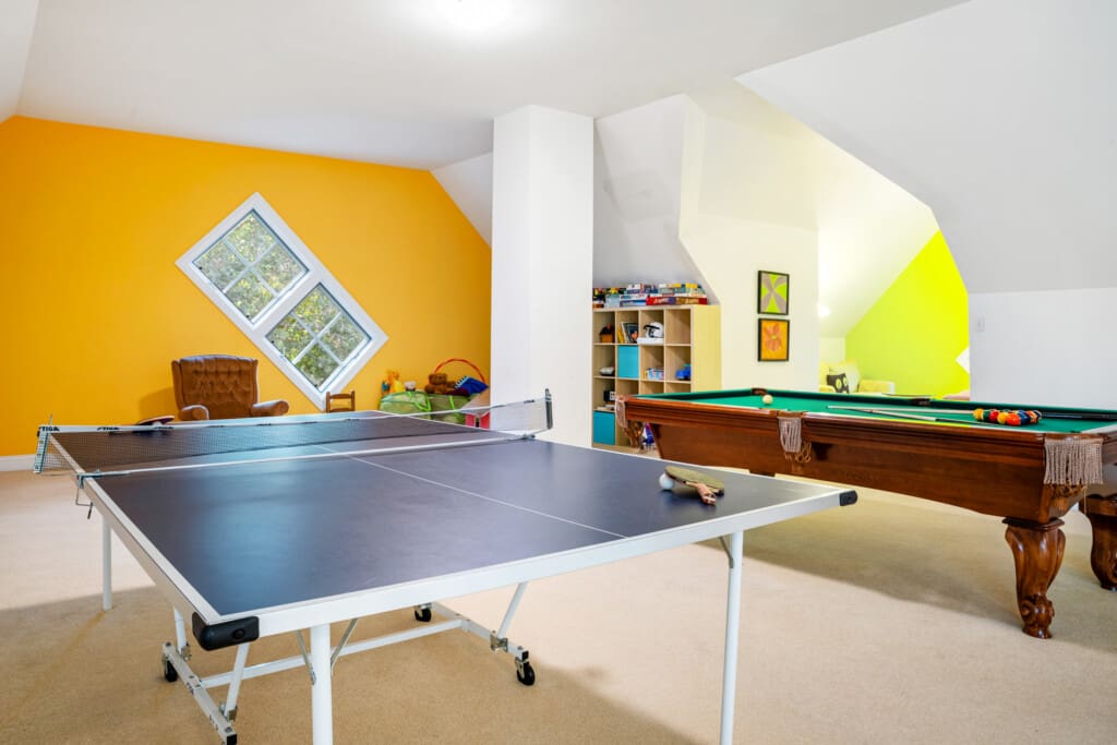8830 Old Courthouse Road Recreation Room 8