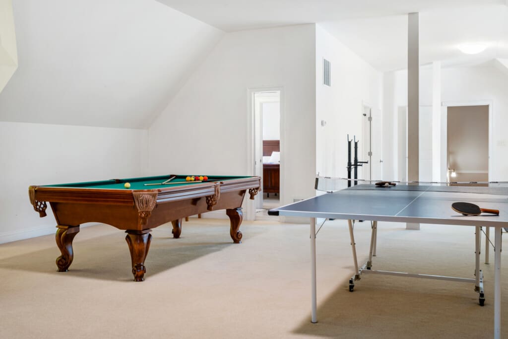 8830 Old Courthouse Road Recreation Room 9